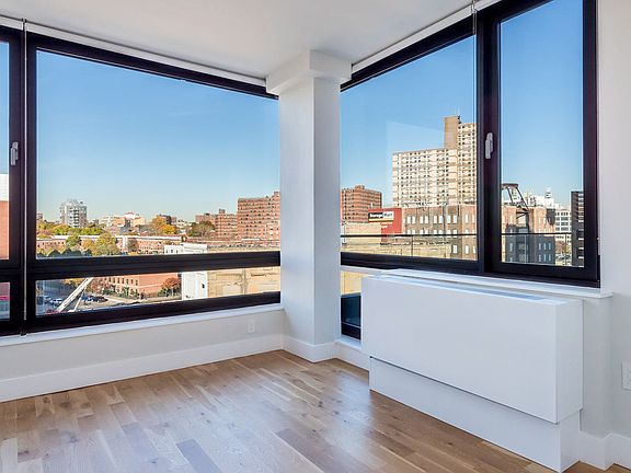 2nd image of 670 Pacific St #714
