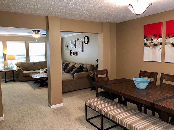 3rd image of 5533 Windsor Ct