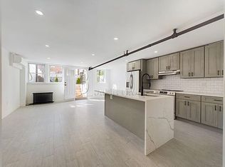 25-66 44th St #1, Astoria, NY 11103
