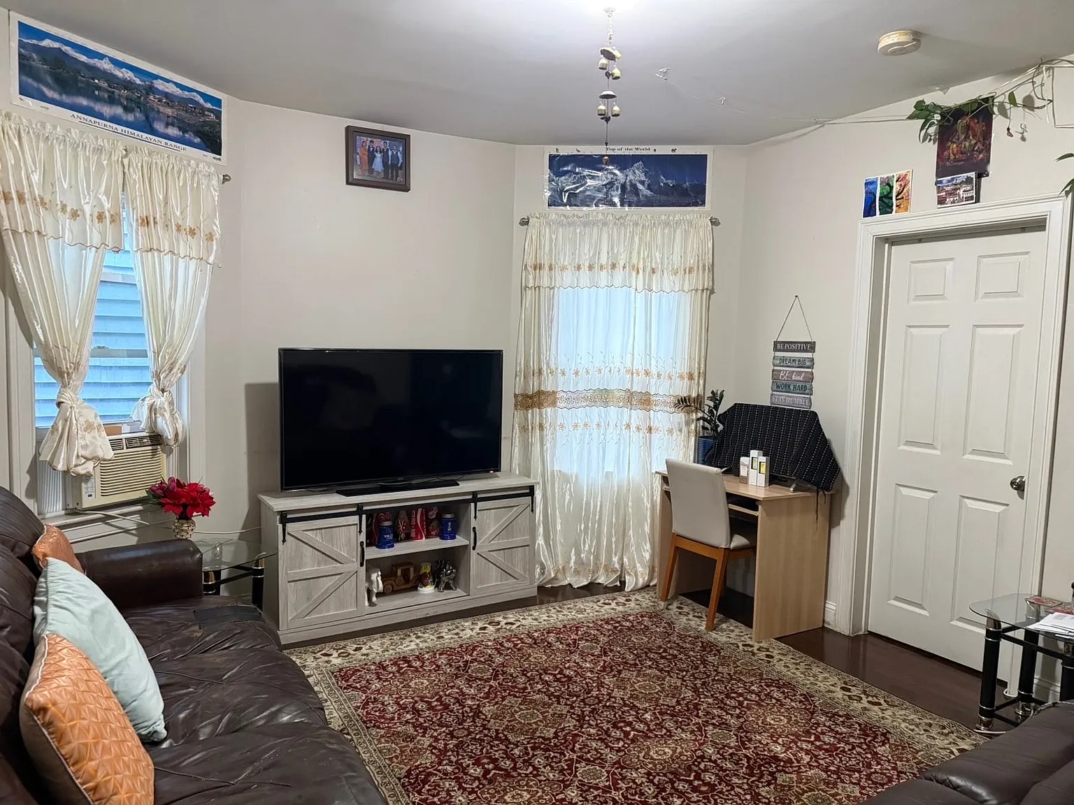 3 bed, 1100 sqft, $2,800 — Photo 4