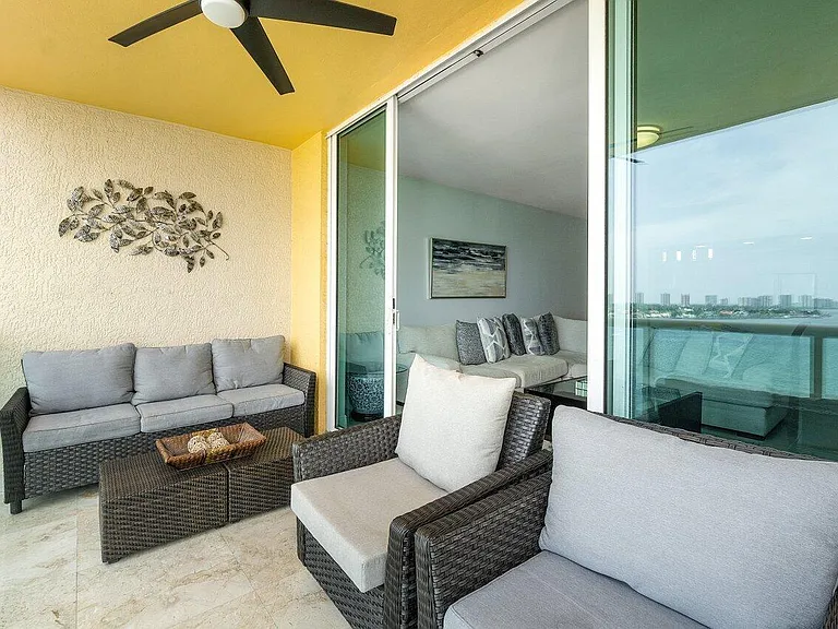 2650 Lake Shore Dr #1003 — Photo 27