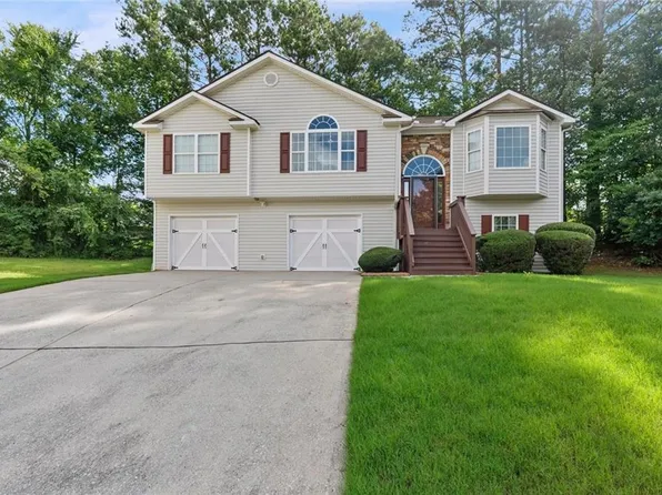 7402 Grayson Bridge Cir, Douglasville, GA 30134