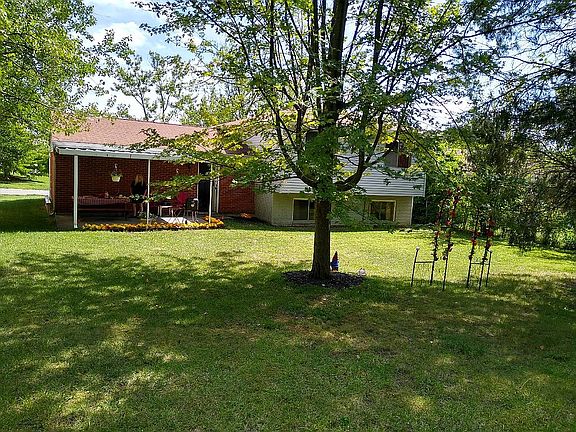 2nd image of 878 Halesworth Dr