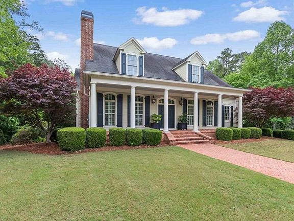 3rd image of 300 Ashborough Park