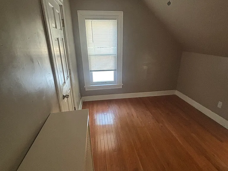 111 Delaware St #3 — Photo 6