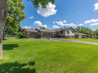 5859 Sandy Dr, Saint Cloud, MN 56303