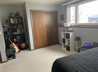 2005 Harmon Ave, Bismarck, ND 58501