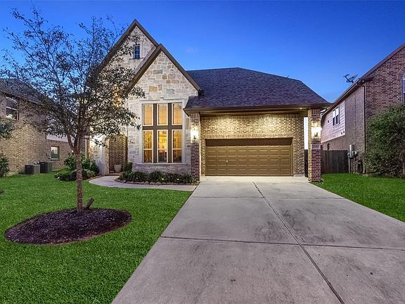 2nd image of 25985 N Kings Mill Ln