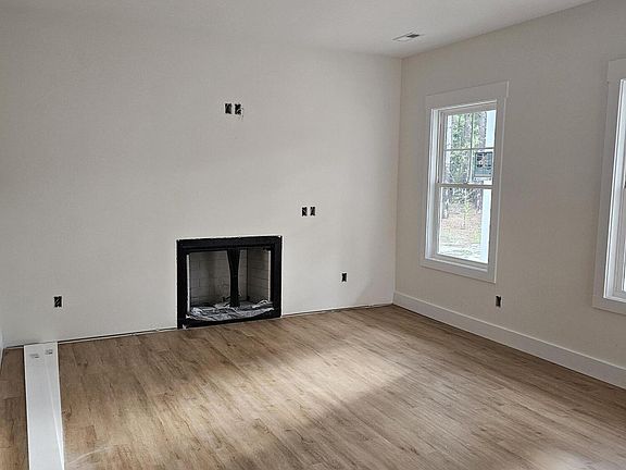 4th image of 4947 Hillmon Grove Road