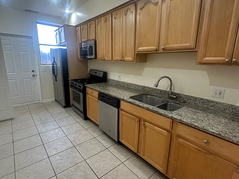 6943 S Dorchester Ave #3 — Photo 7