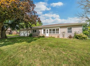 730 E Main St, Winneconne, WI 54986