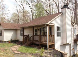 56 Woodlawn Dr, Palmyra, VA 22963