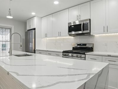 4163 Laconia Avenue, Bronx, NY, 10466