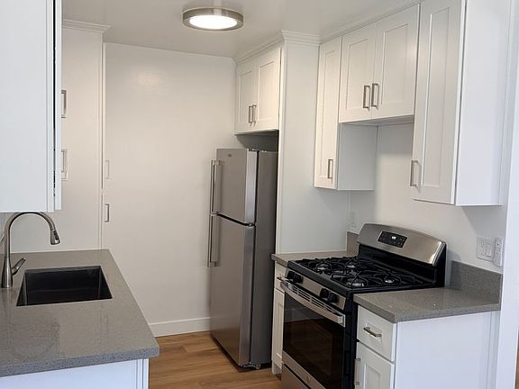 5th image of 759 Freeman Ave APT 1