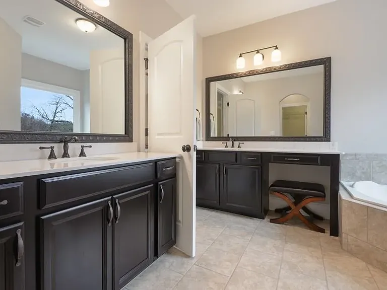 421 Downfield Way — Photo 10