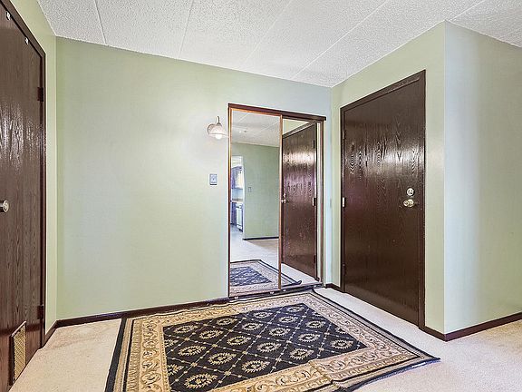 3rd image of 13613 S Lamon Ave #618