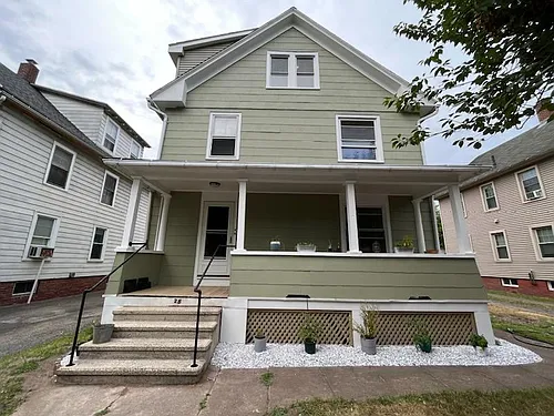 28 Franklin St #2 Photo 1