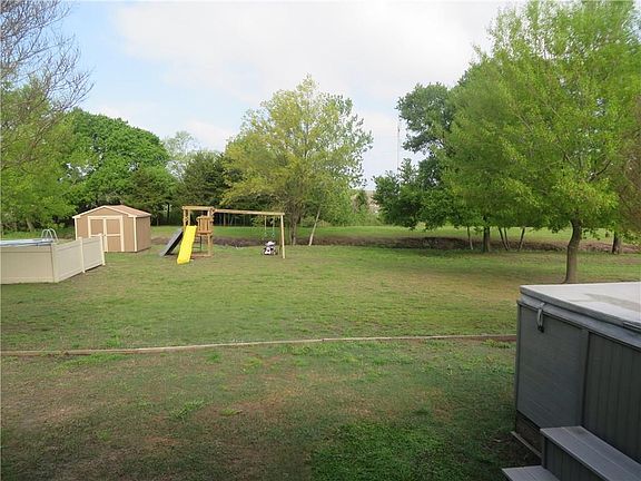 4th image of 4776 County Road 2604