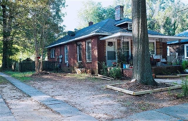 2nd image of 2417 Booker Ave