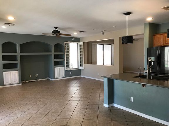 5th image of 40808 N Peale Ct