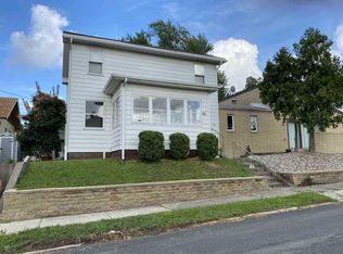 2032 Hillside Ave, Fort Wayne, IN 46805