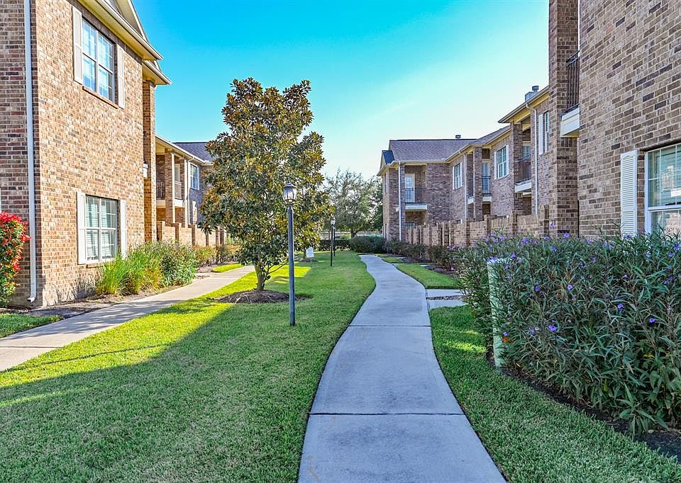 1st image of 2865 Westhollow Dr Unit 58