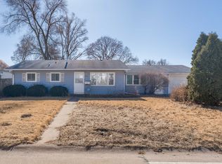 524 22nd Ave, Rock Island, IL 61201