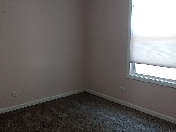 3rd image of 214 S Leavitt St