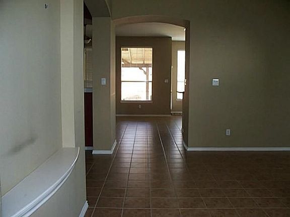 3rd image of 7200 Vanderbilt Dr