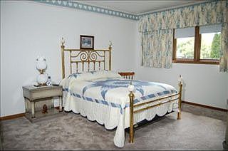 5th image of 125 Villa Way