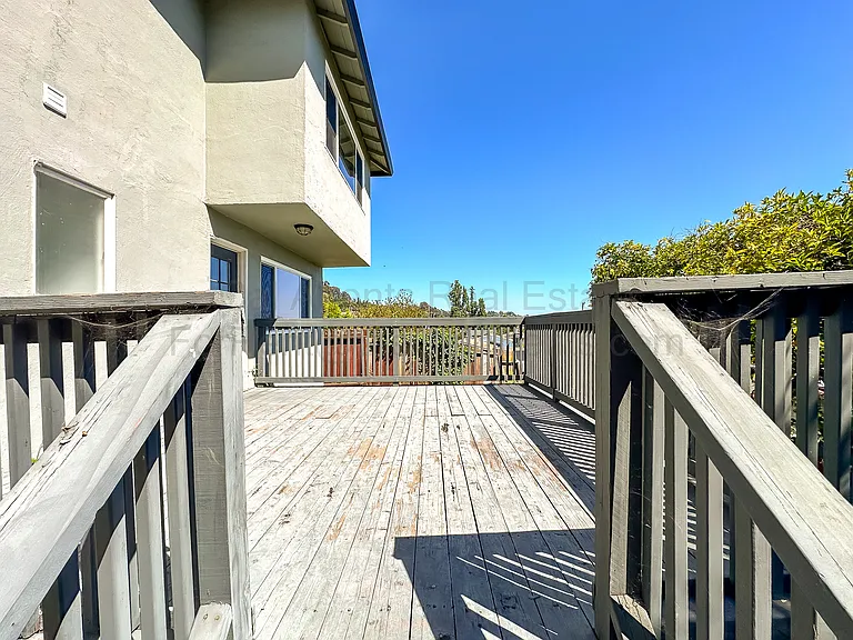 7019 Outlook Ave — Photo 15