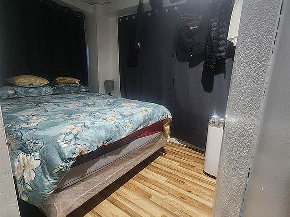 5th image of 4821 91st St