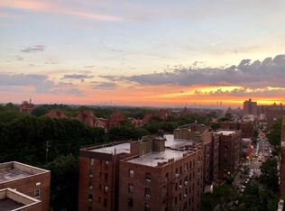 73-37 Austin St, Forest Hills, NY 11375