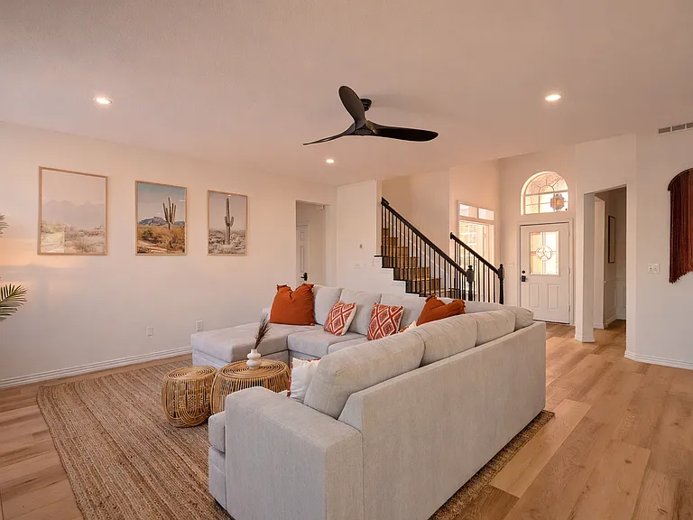 5615 Teal Ct — Photo 4
