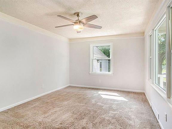 5th image of 1197 Lester Ave