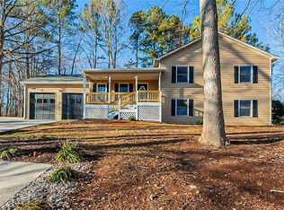 1601 River Glen Rd, Auburn, GA 30011