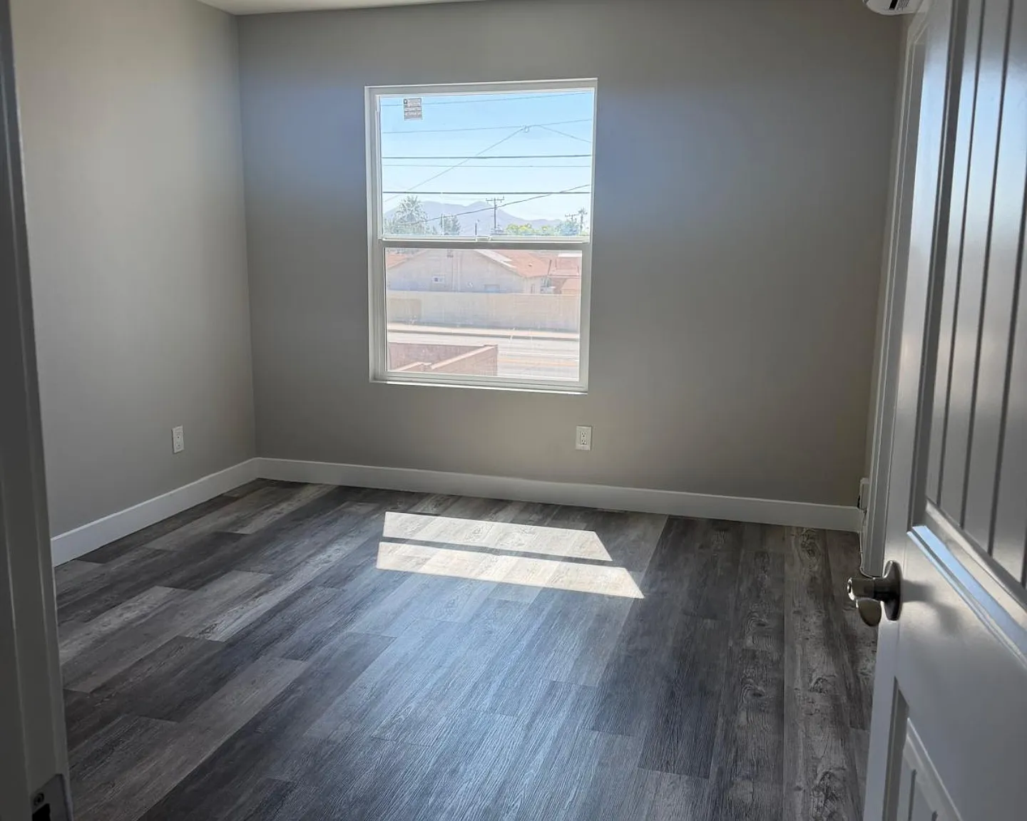 1 bed, 500 sqft, $1,850 — Photo 2