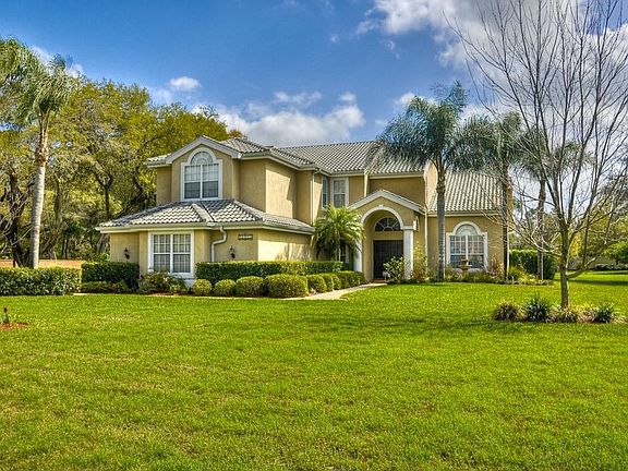 4th image of 16213 Sentry Woods Ct