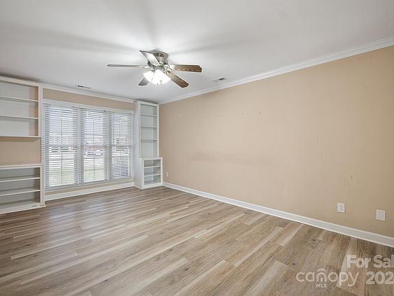 5th image of 1216 E Franklin Blvd APT B