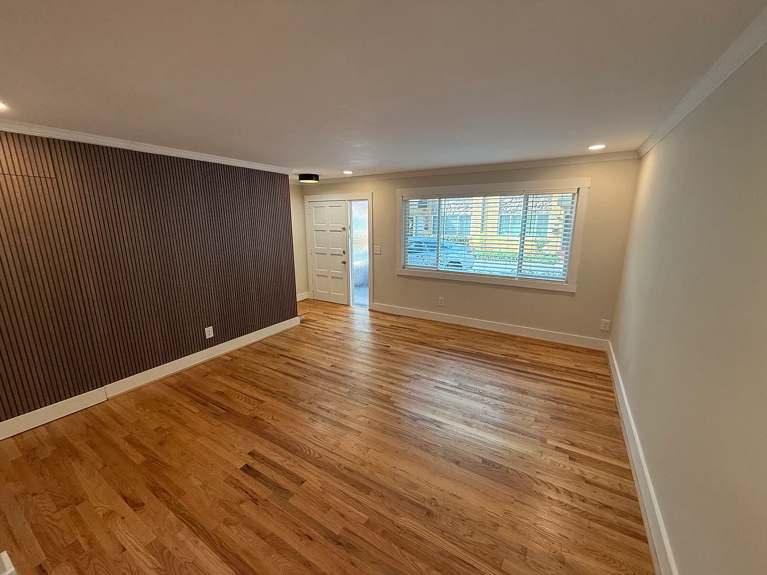 2 bed, 1.5 bath, 1036 sqft, $2,225 — Photo 4