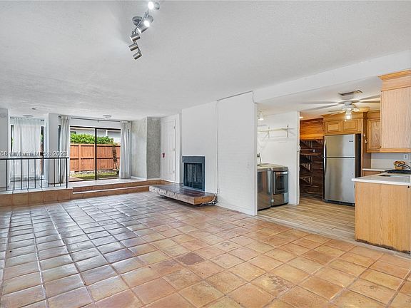 5th image of 6634 SW 114th Pl APT E