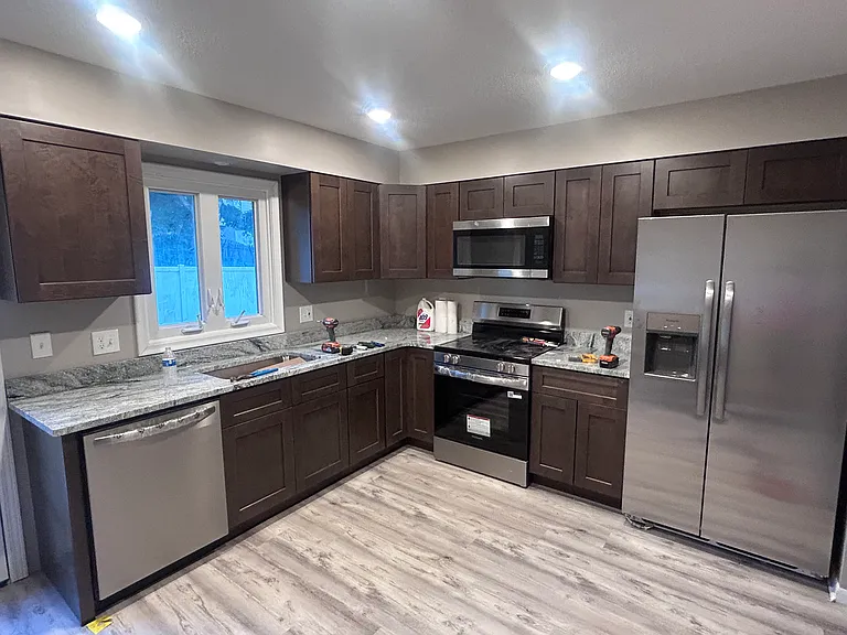 14605 Walnut Grove Dr — Photo 3