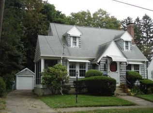 14 Osceola Ave, Warwick, RI 02888