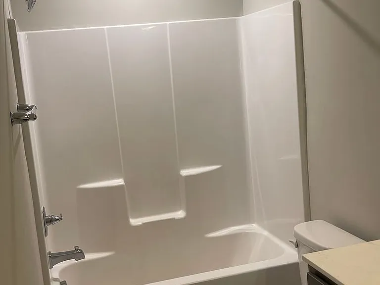 1010 Gateway Commons Cir — Photo 28