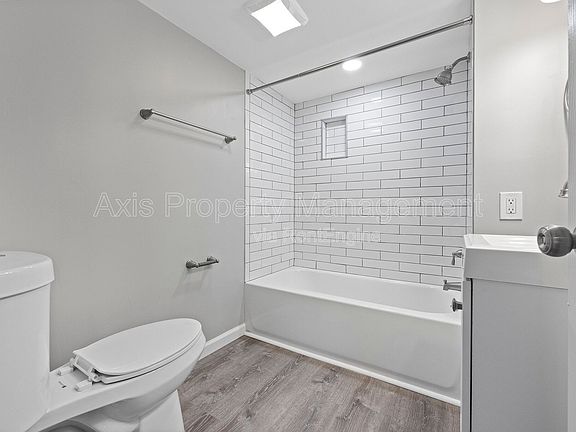 5th image of 537 Lynn Haven Ln