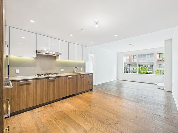 4th image of 8160 McMyn Way #612