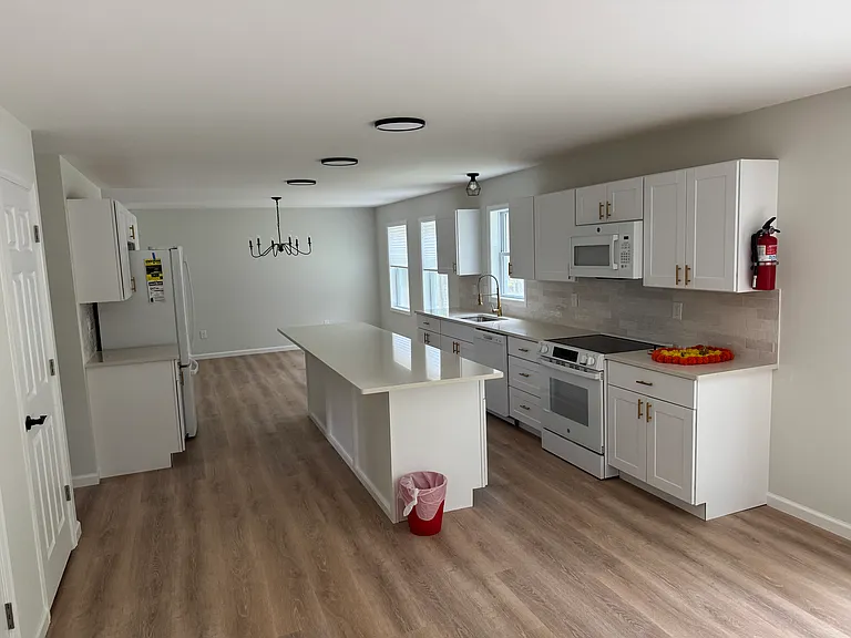 125 Cobblestone Dr — Photo 33