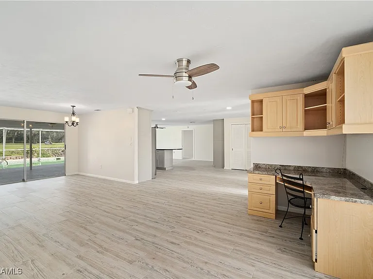 1411 Whiskey Creek Dr — Photo 11