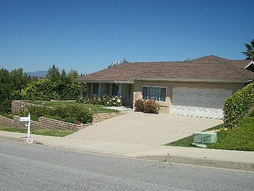 1st image of 23231 Woodleaf Dr