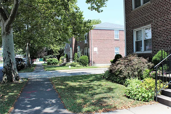 Sold by Bright Horizons Realty | media 28